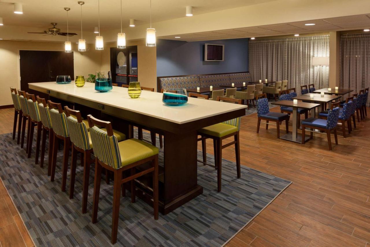 Hampton Inn New Bedford/Fairhaven Экстерьер фото